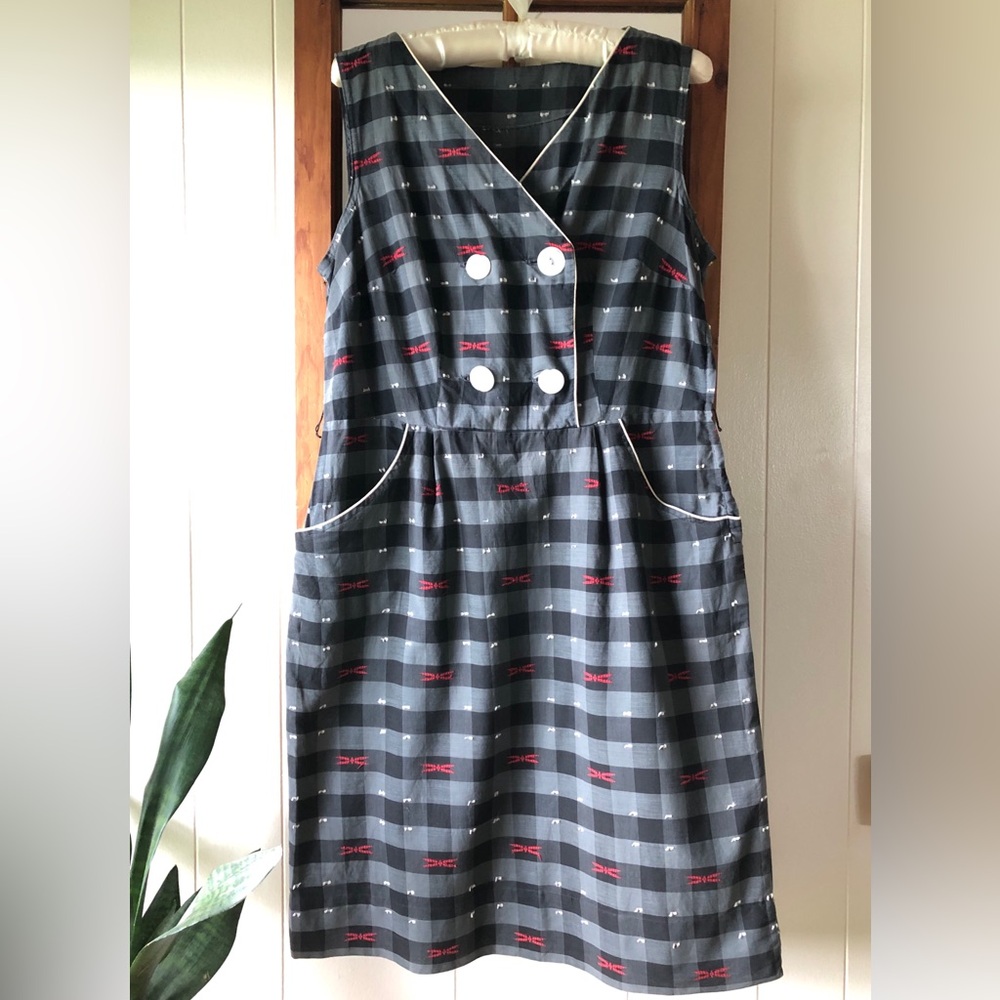 Vintage Plaid Dragonfly-Print Dress with Pockets